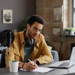 AI-powered content strategies to build strong brand storytelling.